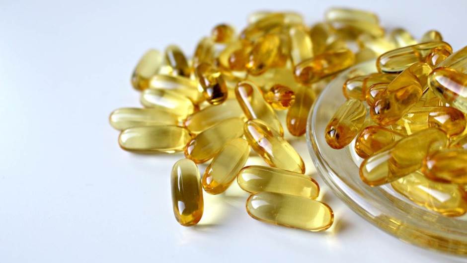 fish-oil-1915424_1280