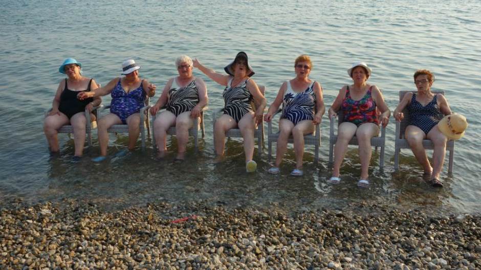 foto_Djevojke koje sanjaju more