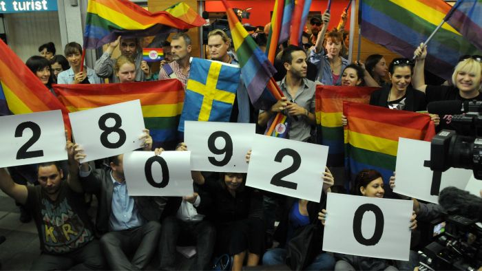 Gay_parada_Srbija_Anadolija_MedinHalilovic