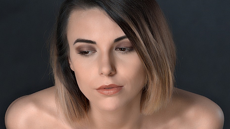 girl-2309349_960_720