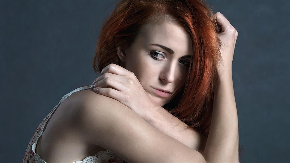 bol, menstruacija, strah, kosa, tuga, depresija, usamljenost,