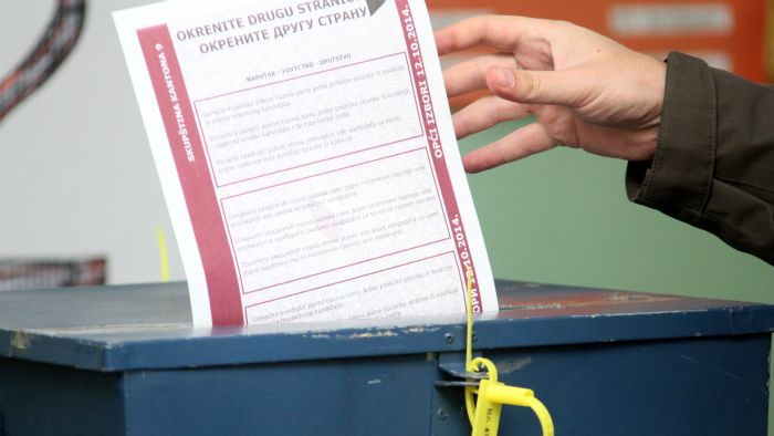 glasanje_TANJUG FOTO FENA EMIR BURLOVIC