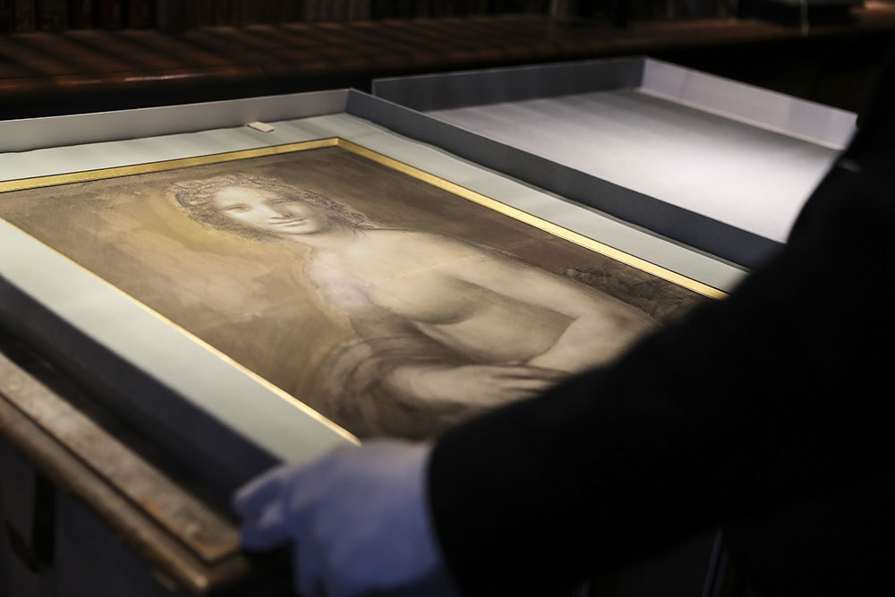 Gola Mona Liza foto AFP KENZO TRIBOUILLARD (2)