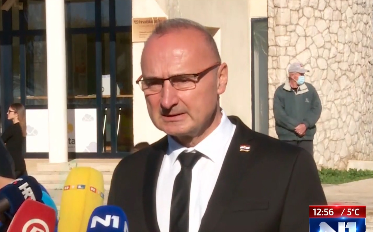 Gordan Grlić Radman