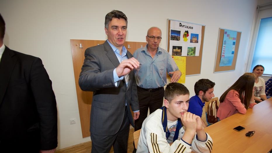 gunja_vlada12-130515