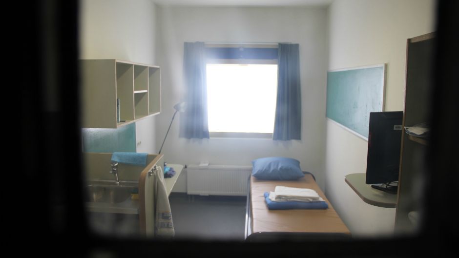 haag_pritvor_naslovna_anadolija