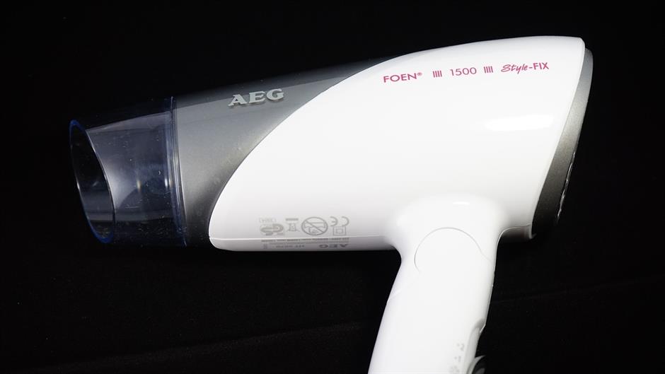 hairdryer-295617_1280