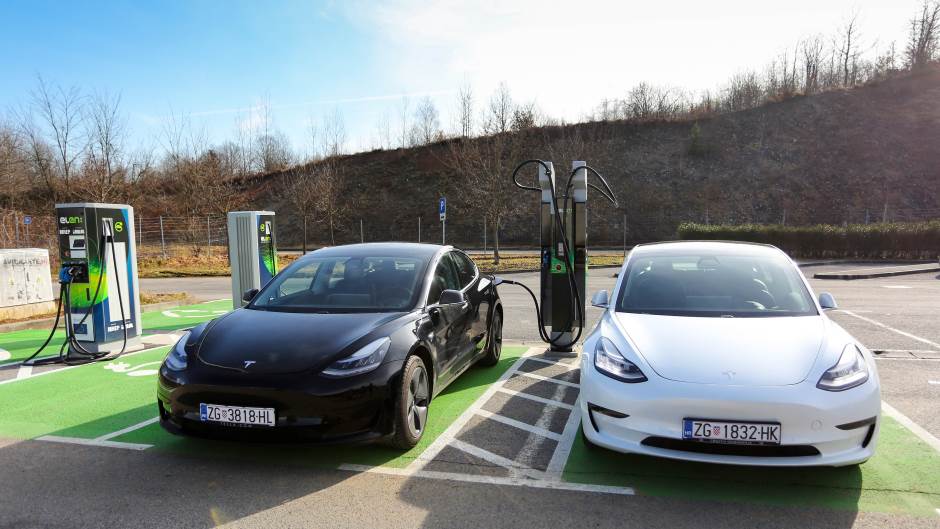 HEP-ova ultra-brza punionica na odmorištu Vukova Gorica