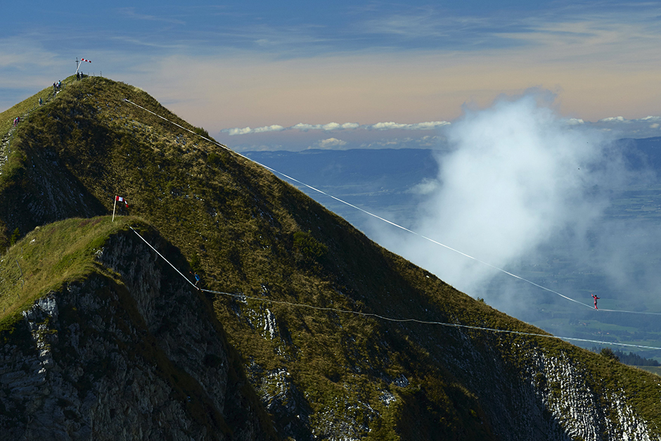 REUTERS/Denis Balibouse