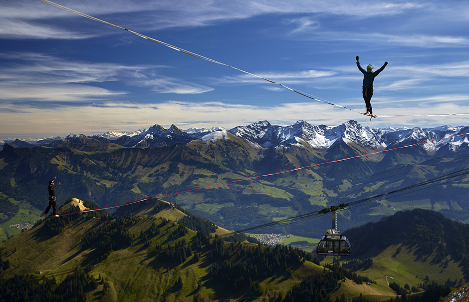 REUTERS/Denis Balibouse