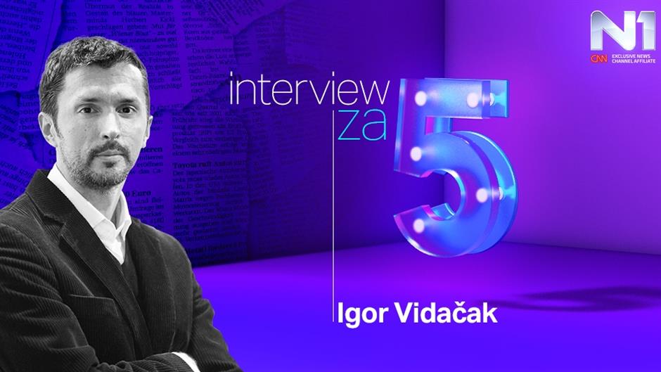 HR intervju za 5 Poster-igor v