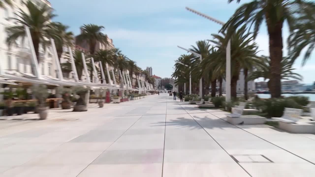 Hrvatska ravna krivulju