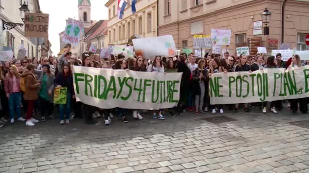Hrvatski učenici priključili se prosvjedu protiv klimatskih promejan