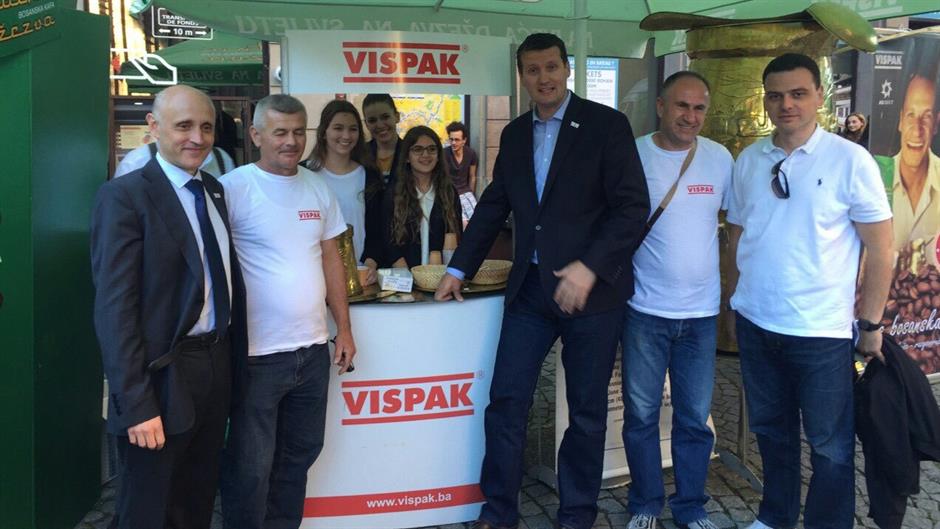 image-f0852a07a88d80e156455f5ebf35927ac7f03f575f3a2fda5f19065d841cd646-V