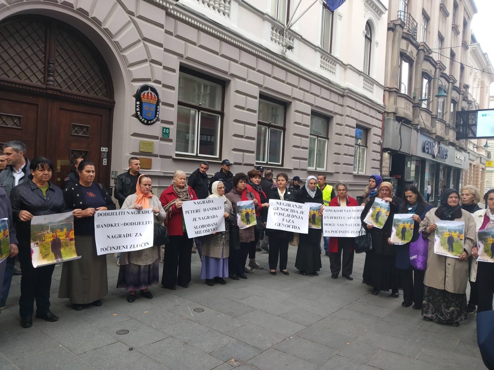 IMG-e9c2edd00a34a78fbf6fde0fd1a3349e-V