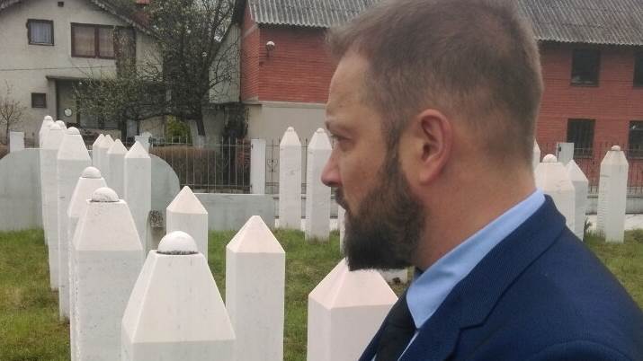 IMG-ec7ff9b53530692e50d963246afe981e-V