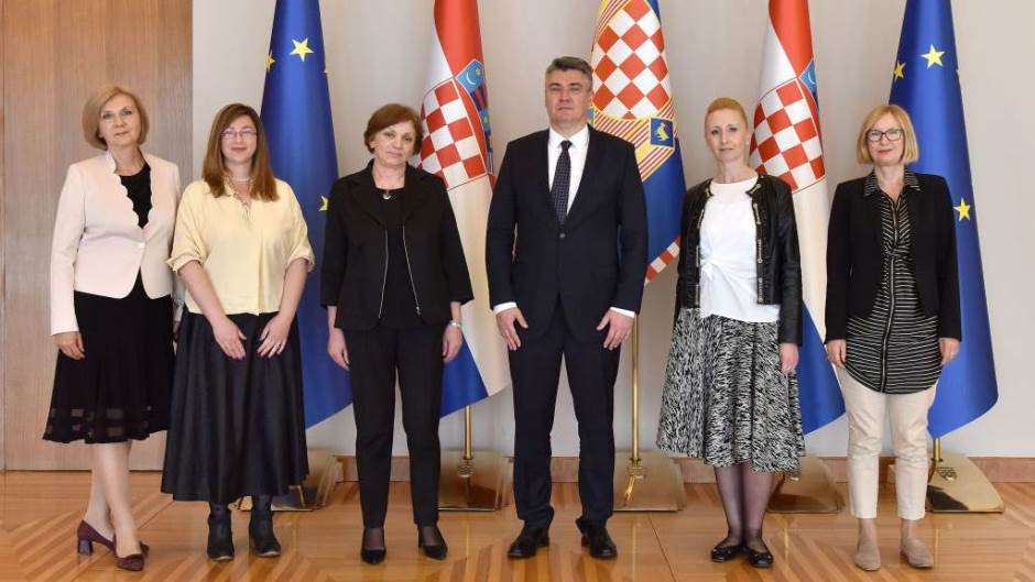 Izaslanstvo-socijalnih-radnika1-1024x649