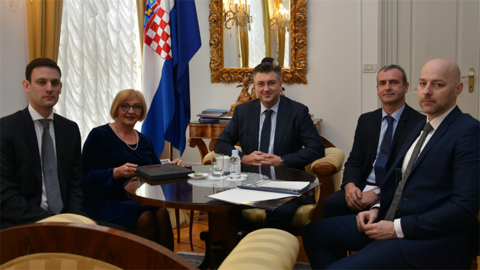 Javni bilježnici i Plenković