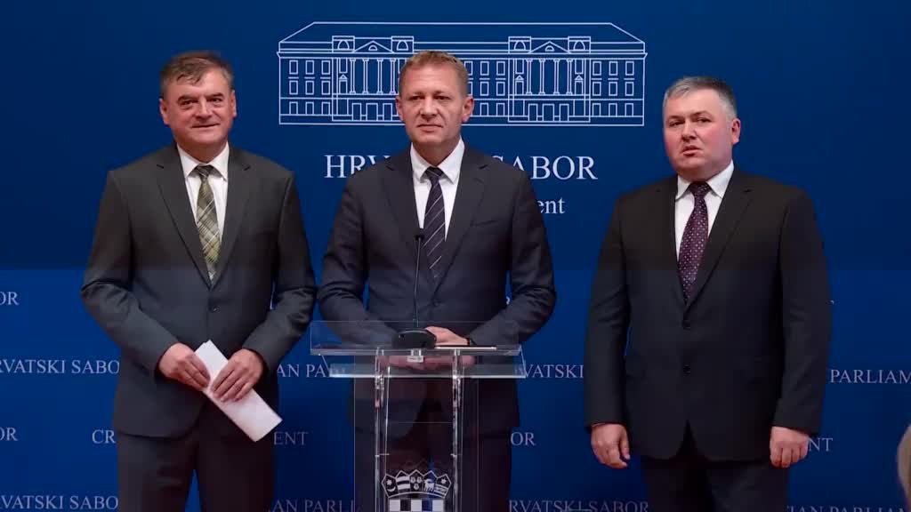 "Jedina dobra rekonstrukcija Vlade bili bi prijevremeni izbori"