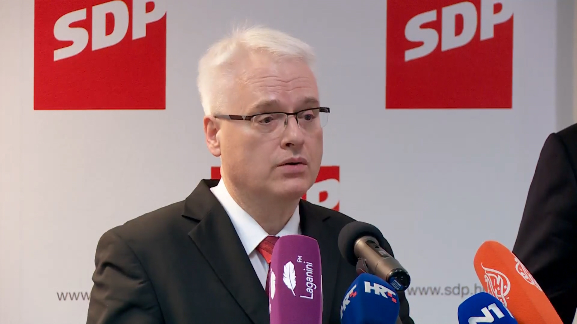 josipovic-176086.jpeg
