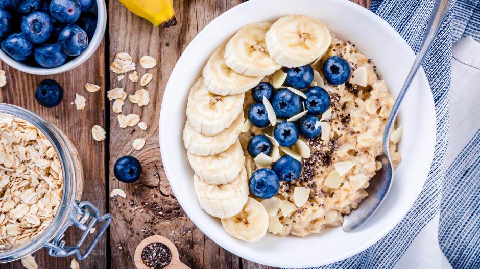 kalifornijska-kasa-za-dorucak-ovsena-kasa-borovnice-banane-281336