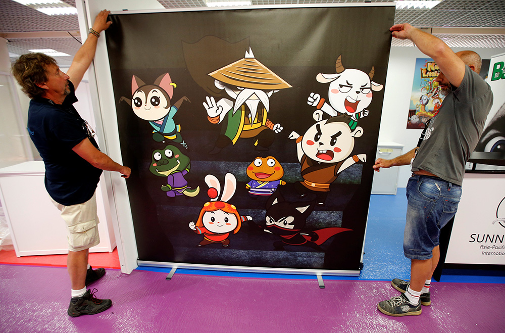 REUTERS/Jean-Paul Pelissier