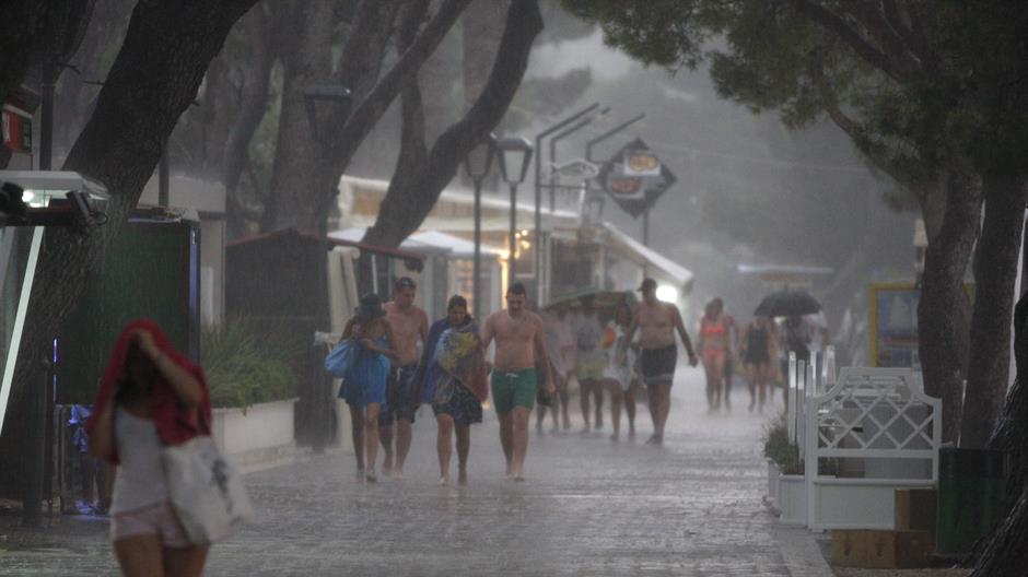 kisa_makarska11-060815