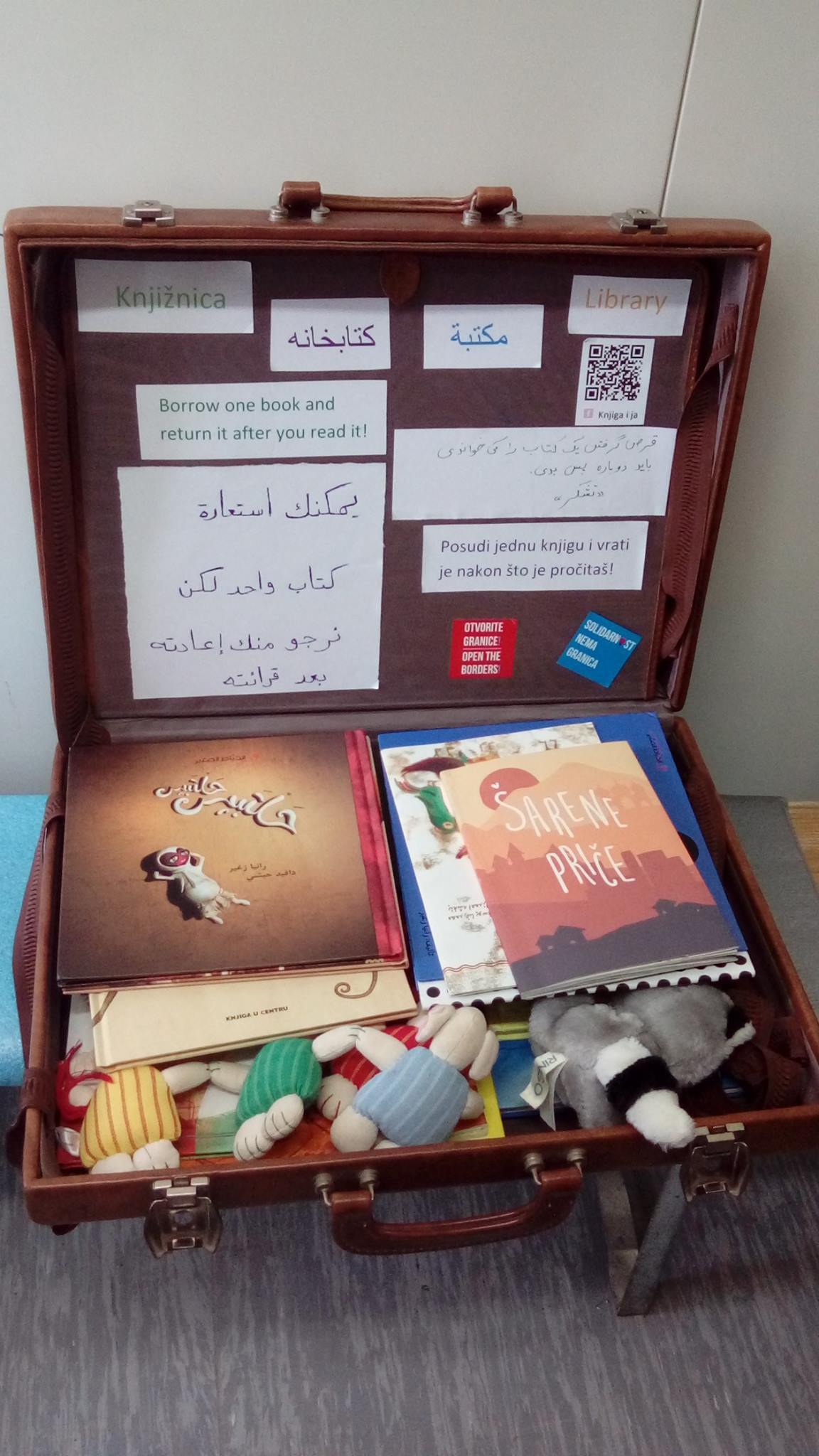 knjznica-u-koferu2-51703.jpeg