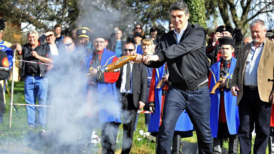 kostelska_pistola22-120415