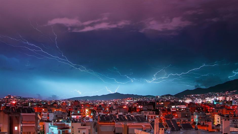 lighting-1368798_1920