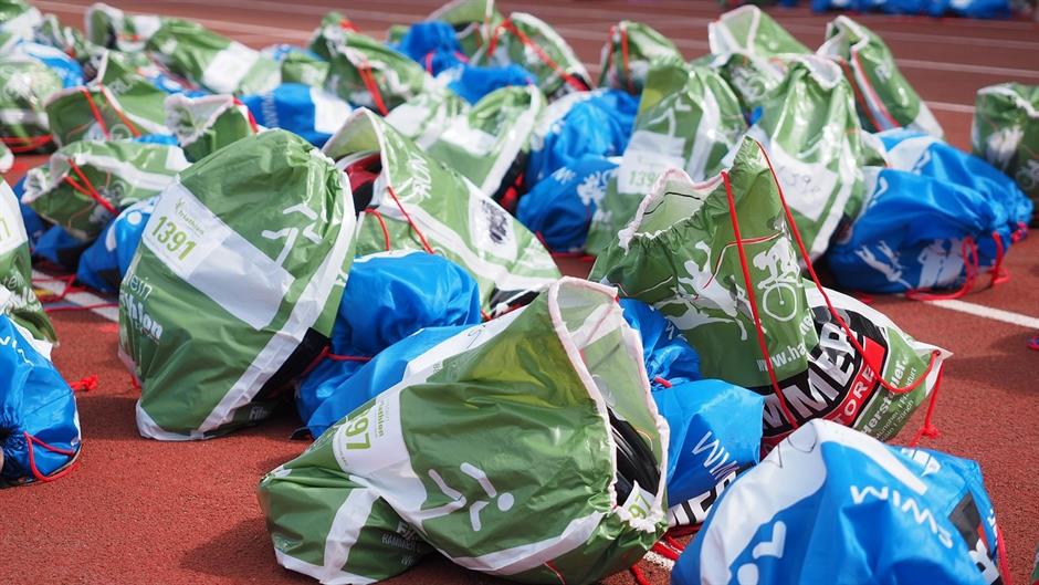 luggage-bag-2147911_1280