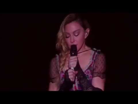 Madonna u Stockholmu odaje počast žrtvama pariških napada