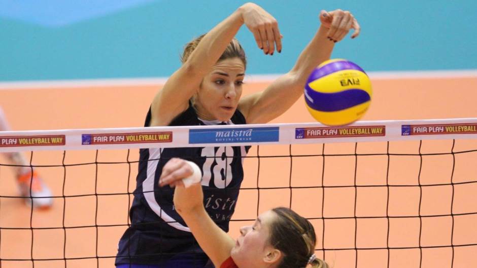 maja poljak, odbojka