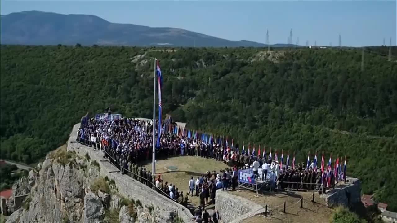 Medved i Milošević - gesta ili trgovina?