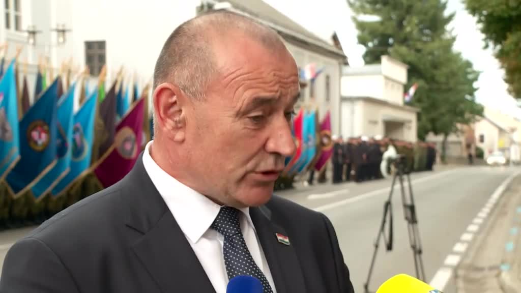 Medved o izjavi Brnabić: Srbija stalno pokušava vršiti reviziju povijesti