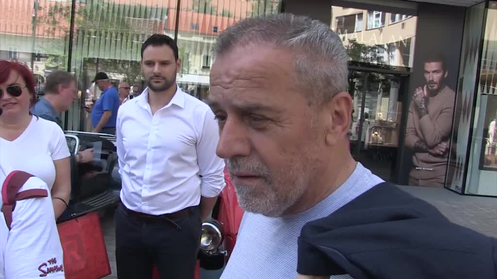 Milan Bandić se ne obazire na prosvjednike