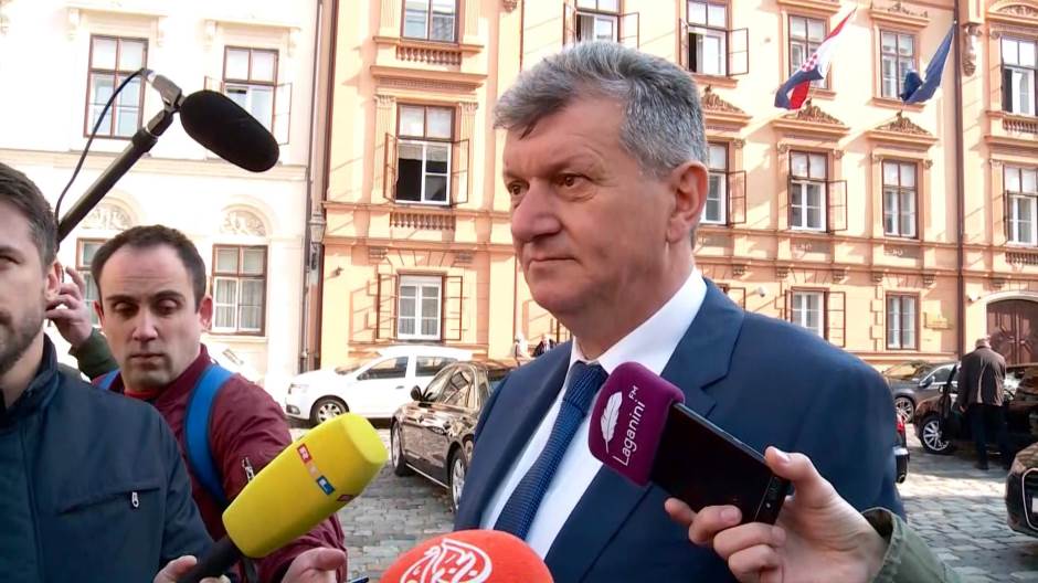 MILAN KUJUNDZIC VLADA 