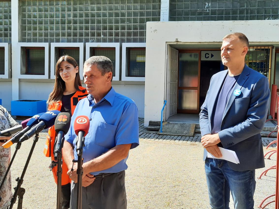 Ilija Lončarić, cijepljenje