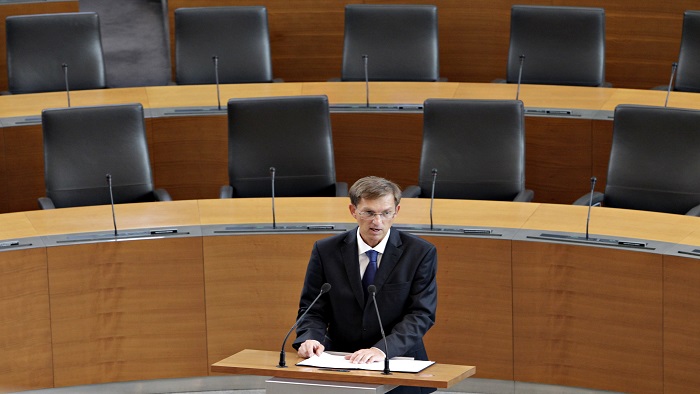 Miro Cerar_Reuters_Srdjan Zivulovic