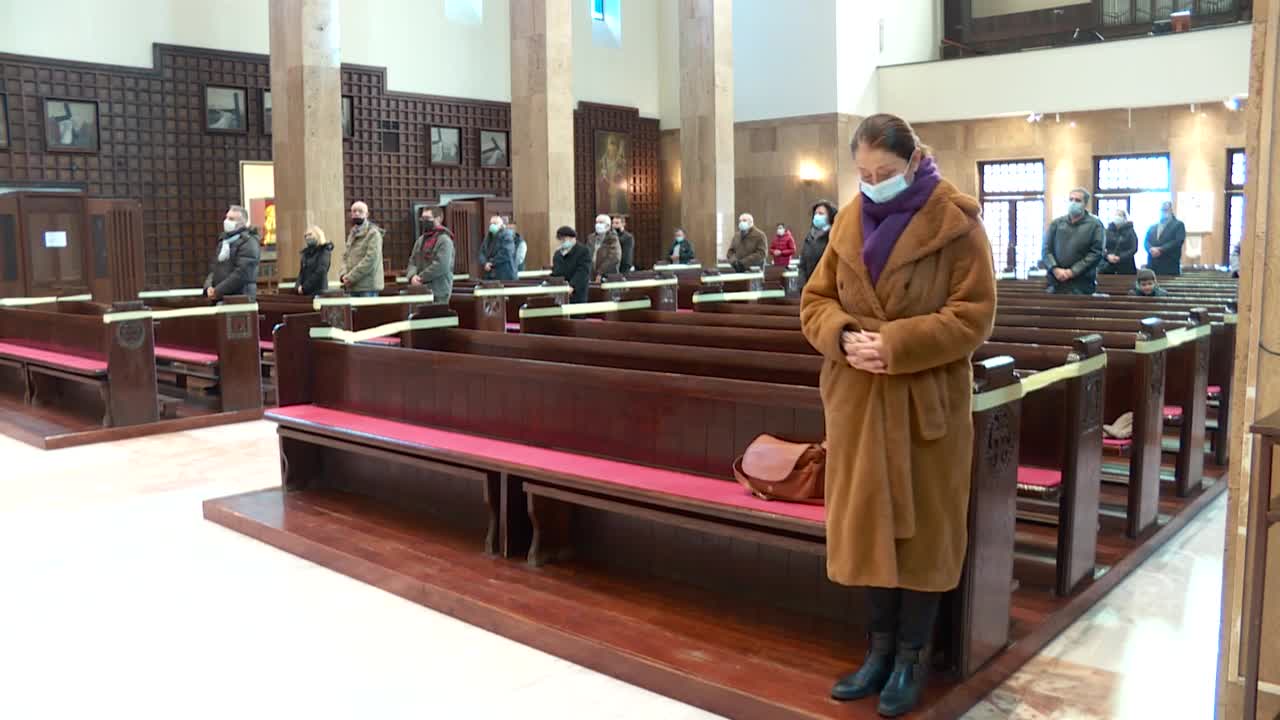 Mise i nove mjere: Nema propovjedi i pjesme, mjere većinom poštuju