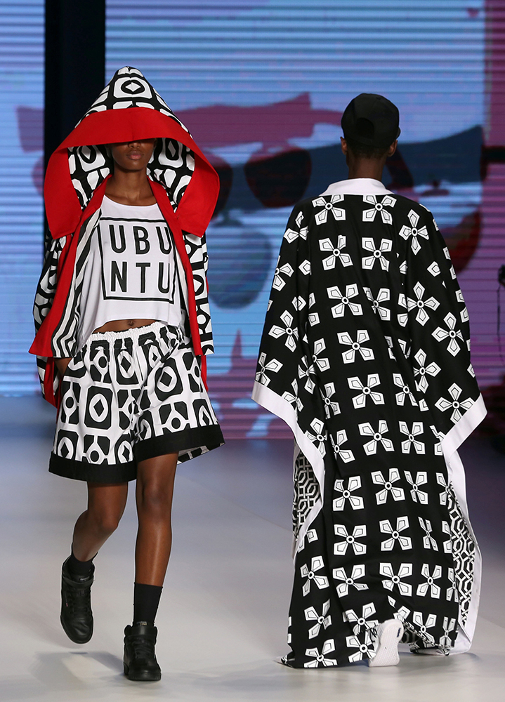 REUTERS/Paulo Whitaker