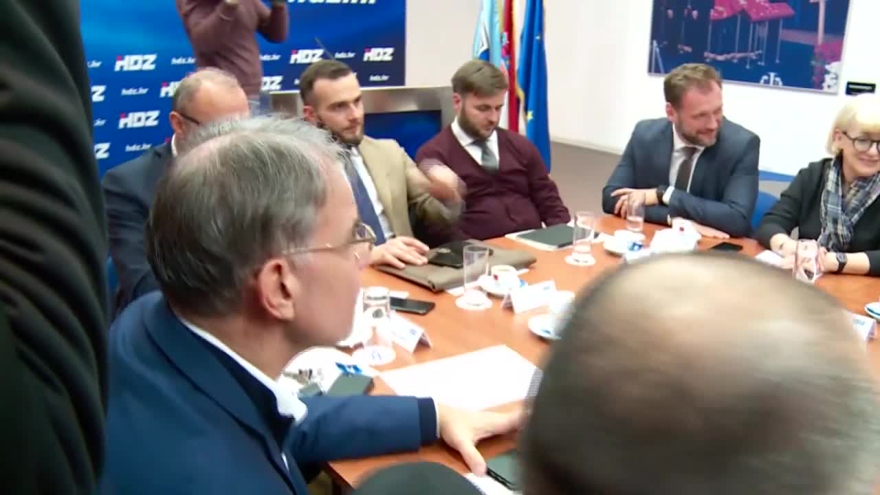 Nakon crnog labuda na prošlim, i na ovim je izborima HDZ prstom uperio u jednog zanimljivog krivca - iseljavanje