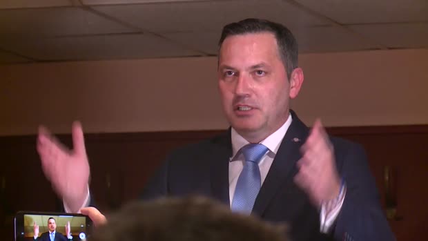 Nakon uvjerljive pobjede, veliko slavlje Kustićevom stožeru