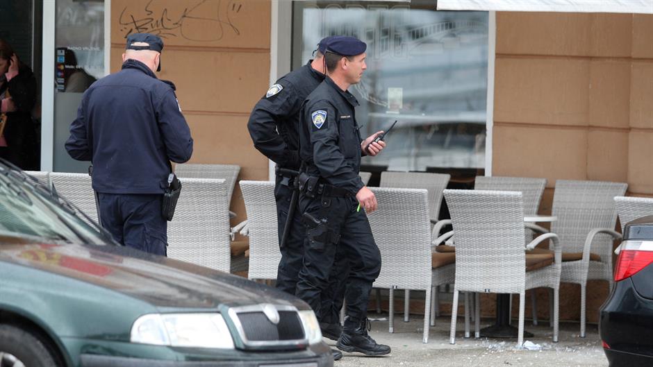 napad_navijaci9-280415