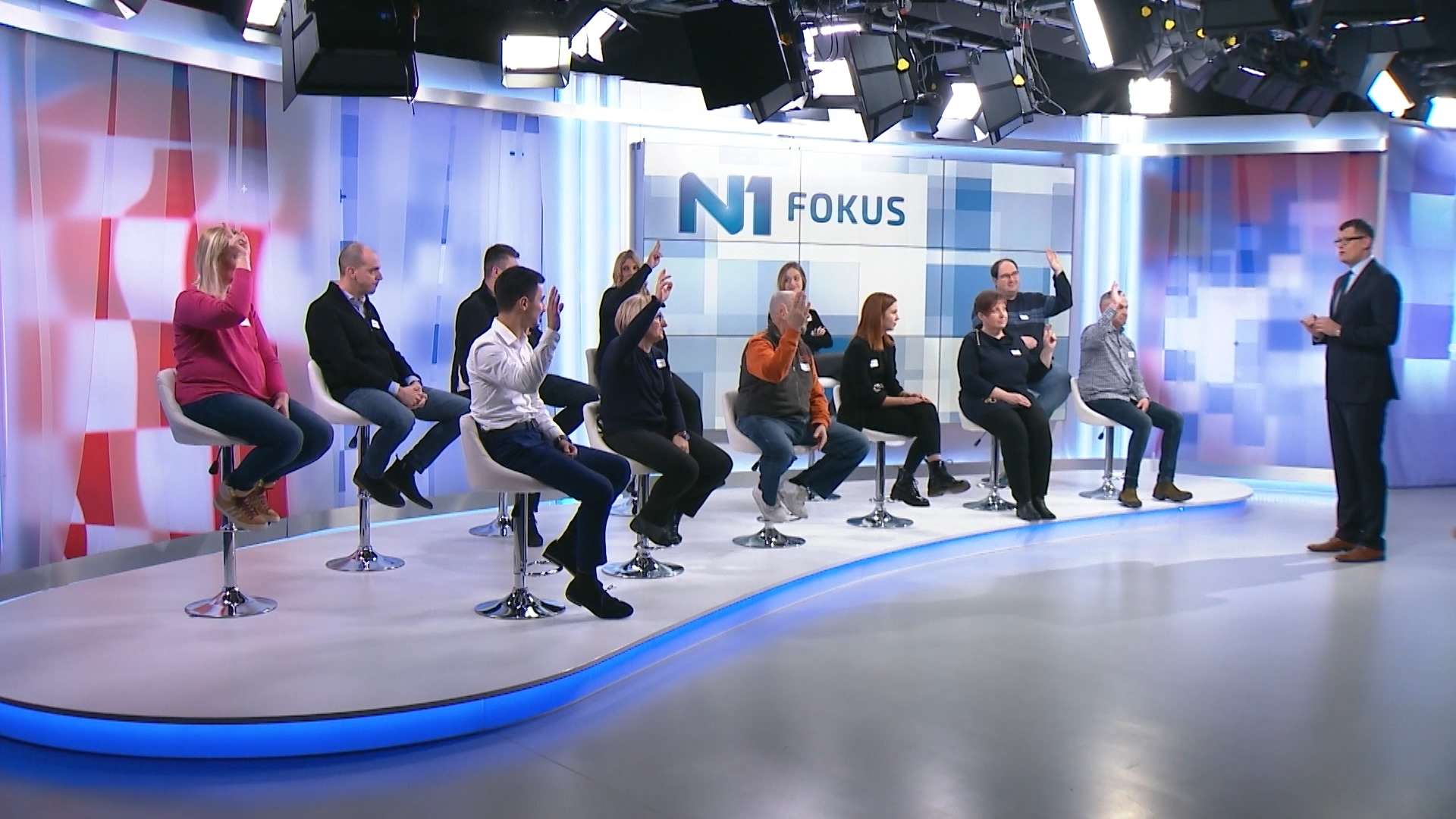 nezadovoljni_digli ruke