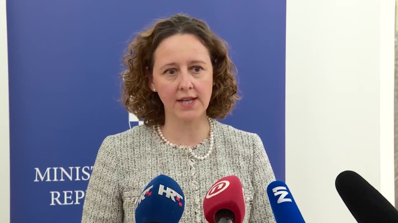 Nina Obuljen Koržinek