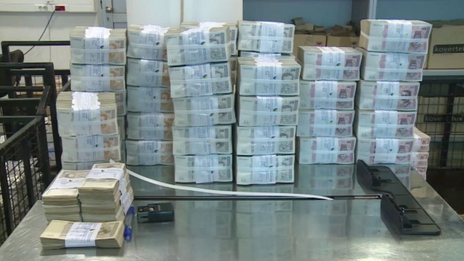 novac gomila centralna banka