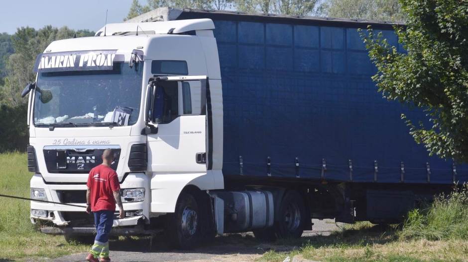 novska-kamion-180087.jpeg