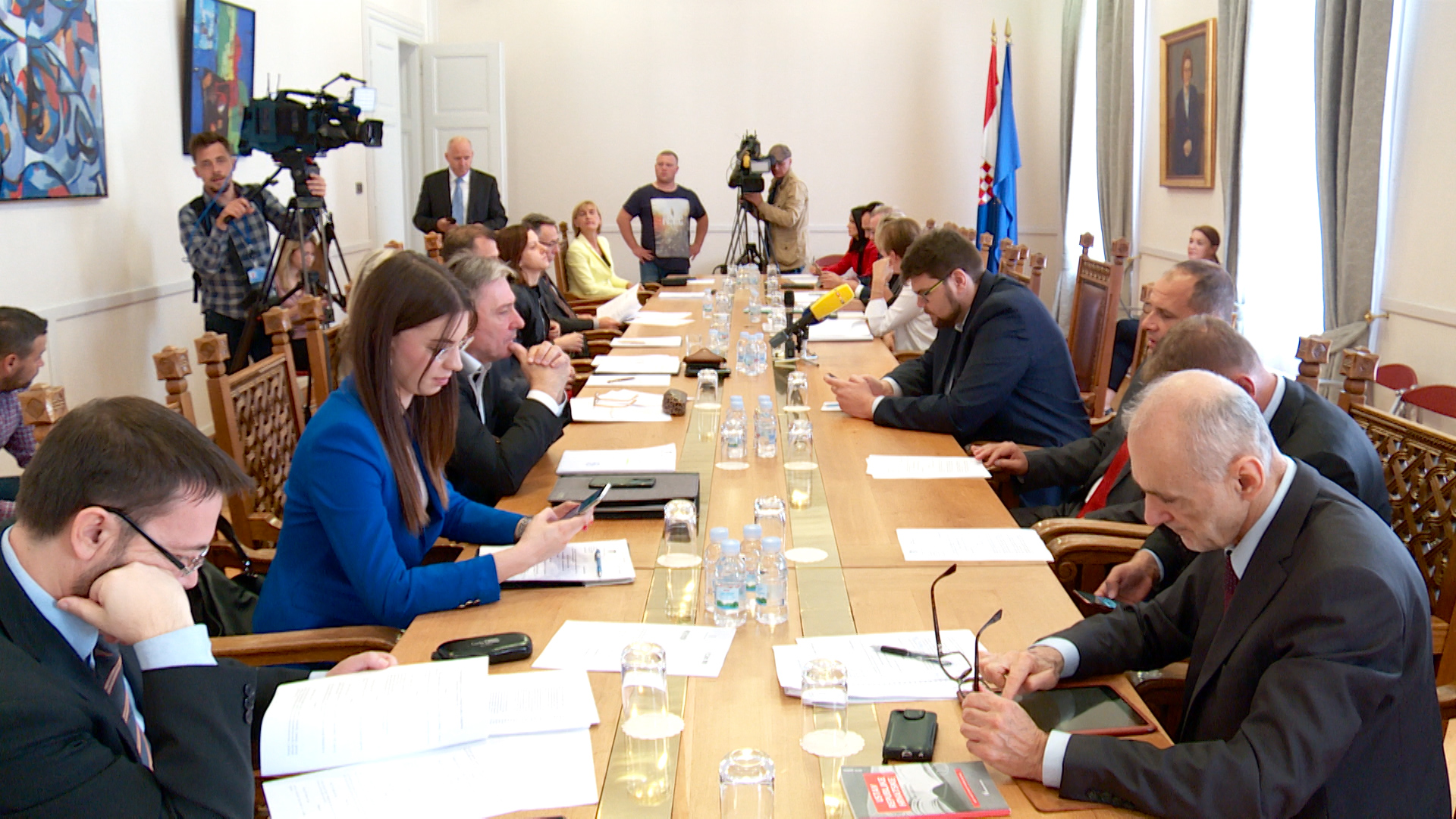 Odbor za Ustav, Poslovnik i politički sustav