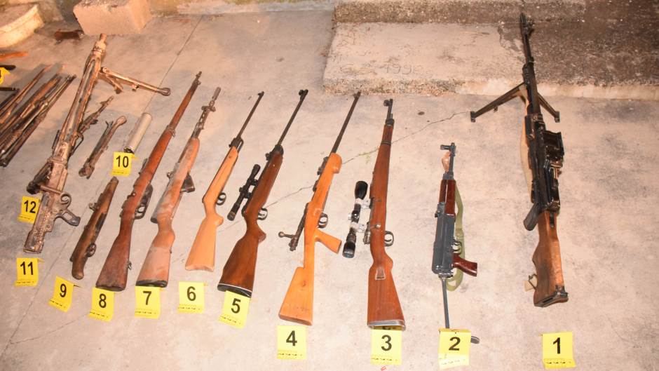 - oduzeto oružje 4- 10.19.